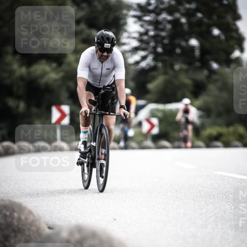 21.06.2026 - 29. Vierlanden-Triathlon H.Heesch http://msf.ph/oto/9883429 21.06.2026 10:35:24 Radfahren 43, 112, 291 meine-sportfotos.de
