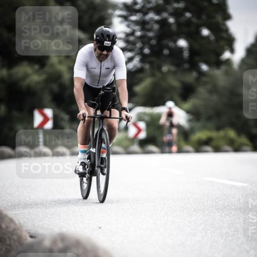 21.06.2026 - 29. Vierlanden-Triathlon H.Heesch http://msf.ph/oto/9883452 21.06.2026 10:35:24 Radfahren 43, 112, 291 meine-sportfotos.de