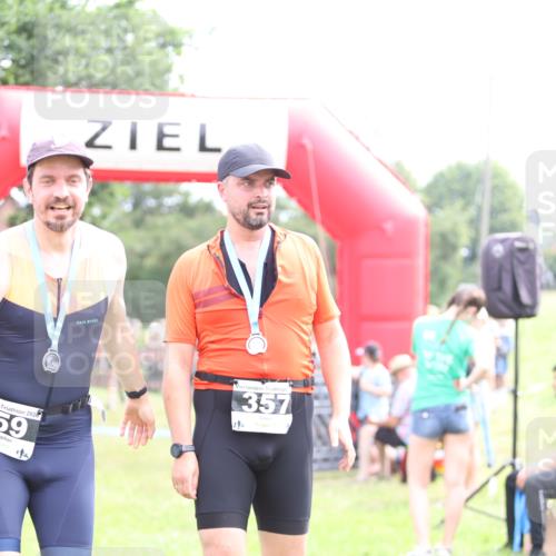 21.06.2026 - 29. Vierlanden-Triathlon Andreas Tolksdorf http://msf.ph/oto/9883487 21.06.2026 11:26:00 Ziel 477, 562, 477, 562 meine-sportfotos.de