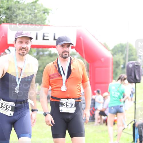 21.06.2026 - 29. Vierlanden-Triathlon Andreas Tolksdorf http://msf.ph/oto/9883508 21.06.2026 11:26:00 Ziel 477, 562, 477, 562 meine-sportfotos.de