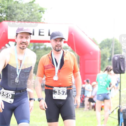 21.06.2026 - 29. Vierlanden-Triathlon Andreas Tolksdorf http://msf.ph/oto/9883513 21.06.2026 11:26:00 Ziel 477, 562, 477, 562 meine-sportfotos.de