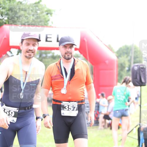 21.06.2026 - 29. Vierlanden-Triathlon Andreas Tolksdorf http://msf.ph/oto/9883519 21.06.2026 11:26:00 Ziel 477, 562, 477, 562 meine-sportfotos.de