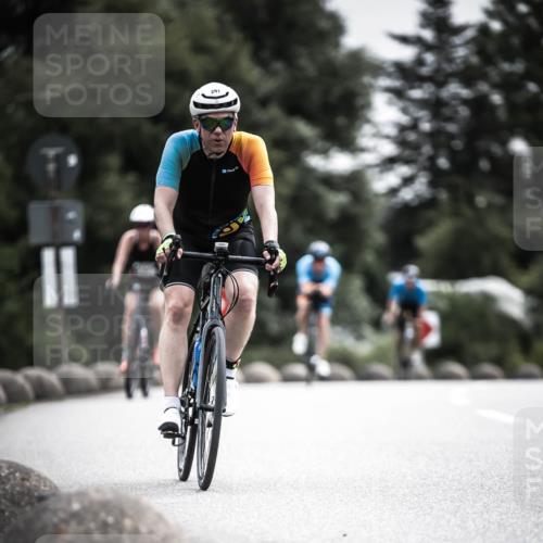 21.06.2026 - 29. Vierlanden-Triathlon H.Heesch http://msf.ph/oto/9883531 21.06.2026 10:35:28 Radfahren 43, 108, 109, 112, 291, 347, 490 meine-sportfotos.de
