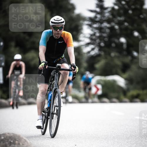 21.06.2026 - 29. Vierlanden-Triathlon H.Heesch http://msf.ph/oto/9883563 21.06.2026 10:35:28 Radfahren 43, 108, 109, 112, 291, 347, 490 meine-sportfotos.de