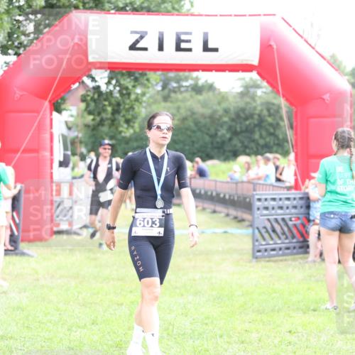 21.06.2026 - 29. Vierlanden-Triathlon Andreas Tolksdorf http://msf.ph/oto/9883566 21.06.2026 11:26:03 Ziel 477, 562, 477, 562 meine-sportfotos.de