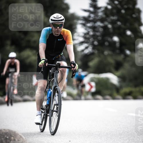 21.06.2026 - 29. Vierlanden-Triathlon H.Heesch http://msf.ph/oto/9883572 21.06.2026 10:35:28 Radfahren 43, 108, 109, 112, 291, 347, 490 meine-sportfotos.de