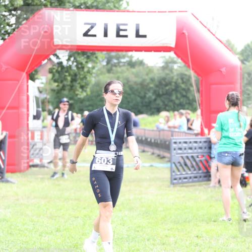 21.06.2026 - 29. Vierlanden-Triathlon Andreas Tolksdorf http://msf.ph/oto/9883579 21.06.2026 11:26:04 Ziel 477, 562, 477, 562 meine-sportfotos.de
