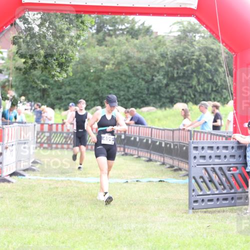 21.06.2026 - 29. Vierlanden-Triathlon Andreas Tolksdorf http://msf.ph/oto/9883688 21.06.2026 11:26:27 Ziel 496, 564, 1356, 496, 564, 1356 meine-sportfotos.de