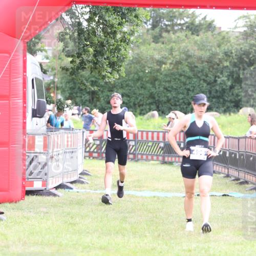 21.06.2026 - 29. Vierlanden-Triathlon Andreas Tolksdorf http://msf.ph/oto/9883758 21.06.2026 11:26:29 Ziel 496, 564, 1356, 496, 564, 1356 meine-sportfotos.de