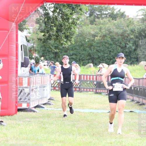 21.06.2026 - 29. Vierlanden-Triathlon Andreas Tolksdorf http://msf.ph/oto/9883790 21.06.2026 11:26:29 Ziel 496, 564, 1356, 496, 564, 1356 meine-sportfotos.de