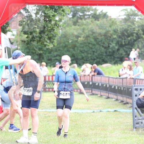 21.06.2026 - 29. Vierlanden-Triathlon Andreas Tolksdorf http://msf.ph/oto/9883919 21.06.2026 11:26:40 Ziel 536, 564, 1356, 536, 564, 1356 meine-sportfotos.de
