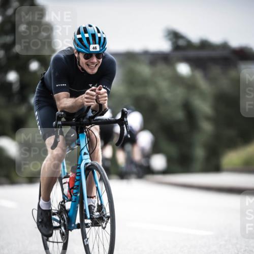 21.06.2026 - 29. Vierlanden-Triathlon H.Heesch http://msf.ph/oto/9883960 21.06.2026 10:35:45 Radfahren 46, 131, 173 meine-sportfotos.de