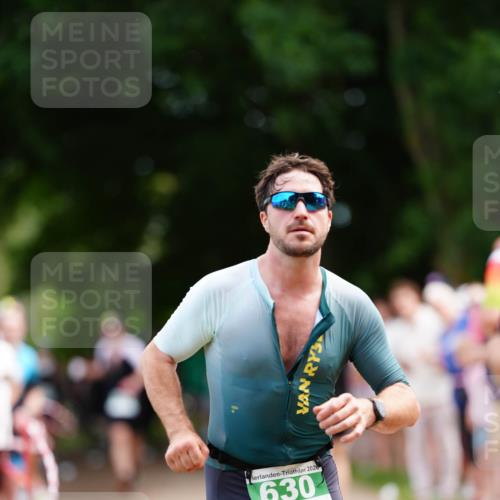 21.06.2026 - 29. Vierlanden-Triathlon LAZAROV Photography http://msf.ph/oto/9884000 21.06.2026 12:55:39 Laufen 630 meine-sportfotos.de