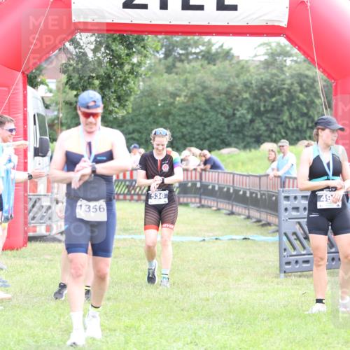 21.06.2026 - 29. Vierlanden-Triathlon Andreas Tolksdorf http://msf.ph/oto/9884012 21.06.2026 11:26:45 Ziel 480, 526, 536, 480, 526, 536 meine-sportfotos.de