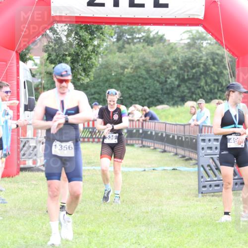 21.06.2026 - 29. Vierlanden-Triathlon Andreas Tolksdorf http://msf.ph/oto/9884027 21.06.2026 11:26:45 Ziel 480, 526, 536, 480, 526, 536 meine-sportfotos.de