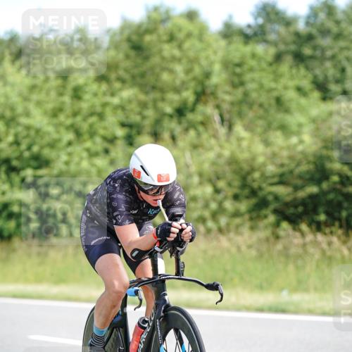 21.06.2026 - Viking Triathlon Michael Burmester http://msf.ph/oto/9884032 21.06.2026 11:15:04 Radfahren 116, 145, 155, 304, 317, 331, 350, 500, 554, 571, 579, 618, 618, 637 meine-sportfotos.de