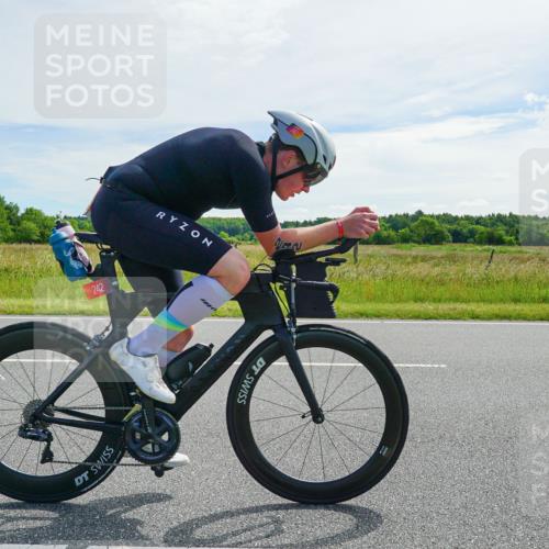 21.06.2026 - Viking Triathlon Michael Burmester http://msf.ph/oto/9884034 21.06.2026 11:19:05 Radfahren 1, 4, 13, 47, 221, 242, 295, 311, 372, 378, 449, 495, 536, 537, 541, 576, 613, 623, 629 meine-sportfotos.de