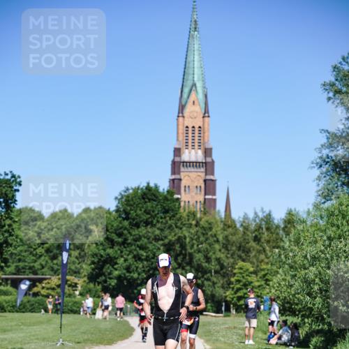 21.06.2026 - Viking Triathlon Michael Burmester http://msf.ph/oto/9884051 21.06.2026 16:00:02 Radfahren  meine-sportfotos.de