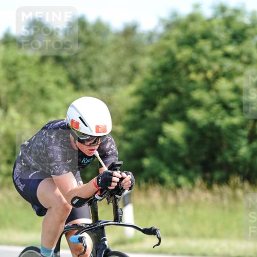 21.06.2026 - Viking Triathlon Michael Burmester http://msf.ph/oto/9884055 21.06.2026 11:15:05 Radfahren 116, 145, 155, 304, 331, 350, 500, 554, 571, 579, 618, 618, 637 meine-sportfotos.de