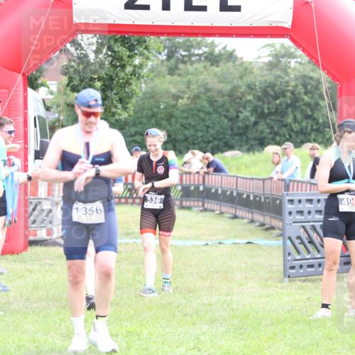 21.06.2026 - 29. Vierlanden-Triathlon Andreas Tolksdorf http://msf.ph/oto/9884057 21.06.2026 11:26:45 Ziel 480, 526, 536, 480, 526, 536 meine-sportfotos.de