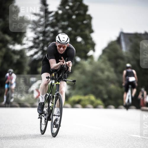 21.06.2026 - 29. Vierlanden-Triathlon H.Heesch http://msf.ph/oto/9884059 21.06.2026 10:35:58 Radfahren 9, 10, 25, 26, 34, 60, 88, 104, 186, 243, 278, 420 meine-sportfotos.de