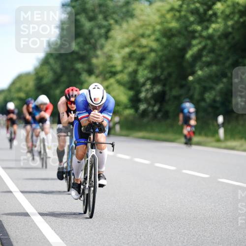 21.06.2026 - Viking Triathlon Michael Burmester http://msf.ph/oto/9884066 21.06.2026 11:17:41 Radfahren 18, 28, 49, 60, 131, 181, 212, 261, 271, 360, 382, 390, 409, 430, 432, 463, 501 meine-sportfotos.de