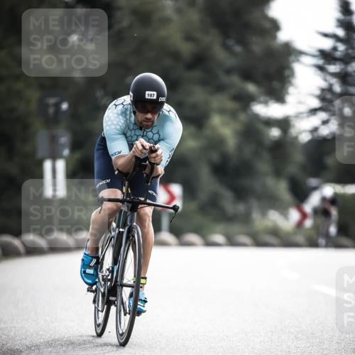 21.06.2026 - 29. Vierlanden-Triathlon H.Heesch http://msf.ph/oto/9884072 21.06.2026 09:19:04 Radfahren 79, 107, 221, 268 meine-sportfotos.de