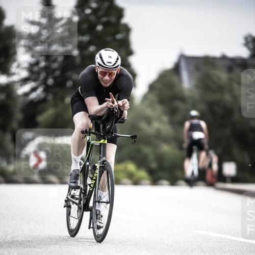 21.06.2026 - 29. Vierlanden-Triathlon H.Heesch http://msf.ph/oto/9884087 21.06.2026 10:35:58 Radfahren 9, 10, 25, 26, 34, 60, 88, 104, 186, 243, 278, 420 meine-sportfotos.de