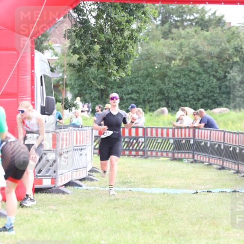 21.06.2026 - 29. Vierlanden-Triathlon Andreas Tolksdorf http://msf.ph/oto/9884146 21.06.2026 11:26:57 Ziel 353, 480, 526, 353, 480, 526 meine-sportfotos.de
