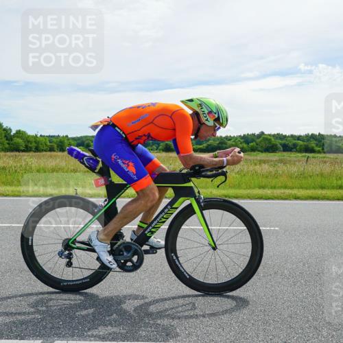 21.06.2026 - Viking Triathlon Michael Burmester http://msf.ph/oto/9884219 21.06.2026 11:20:42 Radfahren 100, 102, 170, 200, 237, 391, 404, 498, 543, 561, 568 meine-sportfotos.de