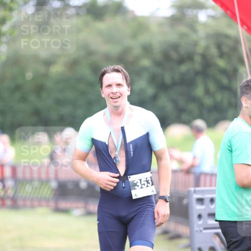 21.06.2026 - 29. Vierlanden-Triathlon Andreas Tolksdorf http://msf.ph/oto/9884358 21.06.2026 11:27:17 Ziel 442, 619, 442, 619 meine-sportfotos.de