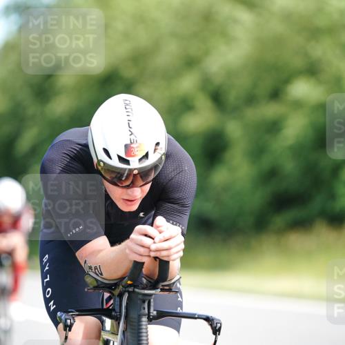 21.06.2026 - Viking Triathlon Michael Burmester http://msf.ph/oto/9884367 21.06.2026 11:19:05 Radfahren 1, 4, 13, 47, 221, 242, 295, 311, 372, 378, 449, 495, 536, 537, 541, 576, 613, 623, 629 meine-sportfotos.de