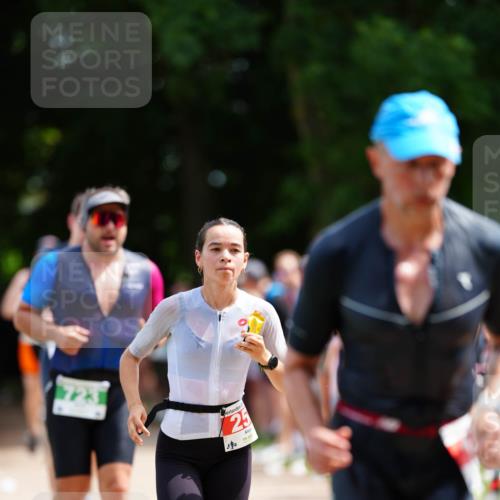 21.06.2026 - 29. Vierlanden-Triathlon LAZAROV Photography http://msf.ph/oto/9884385 21.06.2026 13:04:24 Laufen 723, 25 meine-sportfotos.de