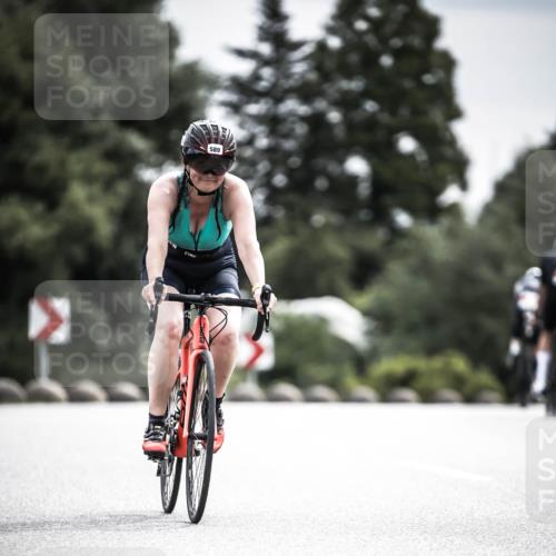 21.06.2026 - 29. Vierlanden-Triathlon H.Heesch http://msf.ph/oto/9884405 21.06.2026 10:36:07 Radfahren 104, 243, 376, 589 meine-sportfotos.de