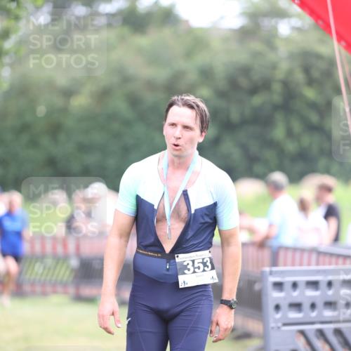21.06.2026 - 29. Vierlanden-Triathlon Andreas Tolksdorf http://msf.ph/oto/9884409 21.06.2026 11:27:17 Ziel 442, 619, 442, 619 meine-sportfotos.de