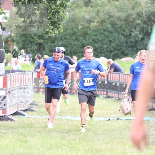 21.06.2026 - 29. Vierlanden-Triathlon Andreas Tolksdorf http://msf.ph/oto/9884418 21.06.2026 11:27:25 Ziel 442, 521, 619, 442, 521, 619 meine-sportfotos.de