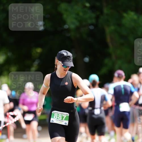 21.06.2026 - 29. Vierlanden-Triathlon LAZAROV Photography http://msf.ph/oto/9884434 21.06.2026 13:04:34 Laufen 2026, 887, 14 meine-sportfotos.de
