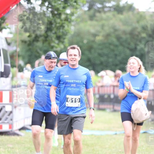 21.06.2026 - 29. Vierlanden-Triathlon Andreas Tolksdorf http://msf.ph/oto/9884529 21.06.2026 11:27:27 Ziel 442, 521, 619, 442, 521, 619 meine-sportfotos.de