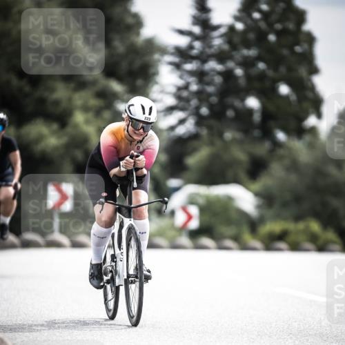 21.06.2026 - 29. Vierlanden-Triathlon H.Heesch http://msf.ph/oto/9884610 21.06.2026 10:36:16 Radfahren 223, 349, 504 meine-sportfotos.de