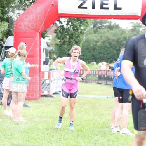21.06.2026 - 29. Vierlanden-Triathlon Andreas Tolksdorf http://msf.ph/oto/9884682 21.06.2026 11:27:41 Ziel 396, 396 meine-sportfotos.de
