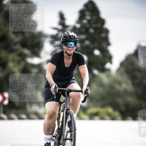 21.06.2026 - 29. Vierlanden-Triathlon H.Heesch http://msf.ph/oto/9884719 21.06.2026 10:36:18 Radfahren 223, 349, 504 meine-sportfotos.de