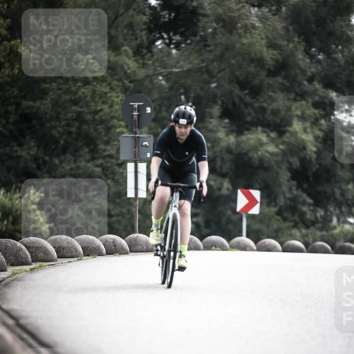21.06.2026 - 29. Vierlanden-Triathlon H.Heesch http://msf.ph/oto/9884766 21.06.2026 09:19:23 Radfahren 99, 224, 228 meine-sportfotos.de