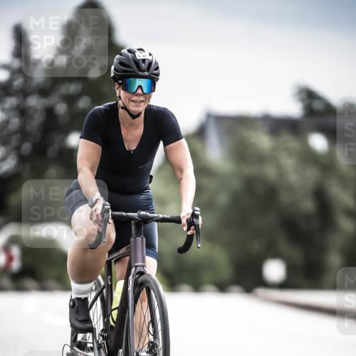 21.06.2026 - 29. Vierlanden-Triathlon H.Heesch http://msf.ph/oto/9884770 21.06.2026 10:36:18 Radfahren 223, 349, 504 meine-sportfotos.de