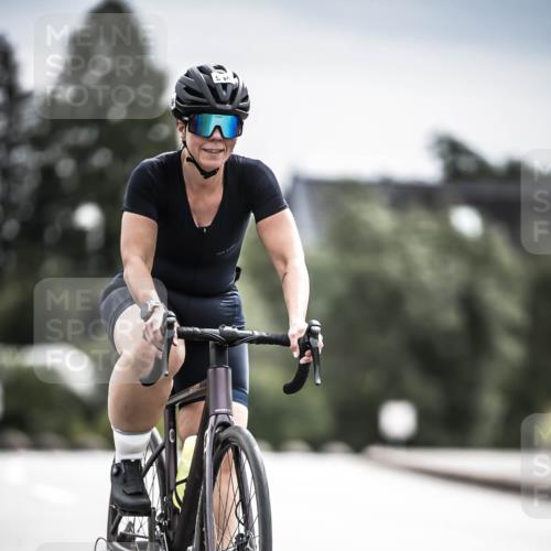 21.06.2026 - 29. Vierlanden-Triathlon H.Heesch http://msf.ph/oto/9884777 21.06.2026 10:36:18 Radfahren 223, 349, 504 meine-sportfotos.de
