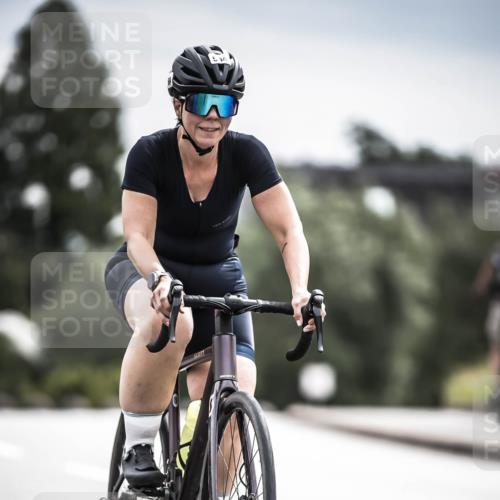 21.06.2026 - 29. Vierlanden-Triathlon H.Heesch http://msf.ph/oto/9884794 21.06.2026 10:36:19 Radfahren 223, 349, 504 meine-sportfotos.de