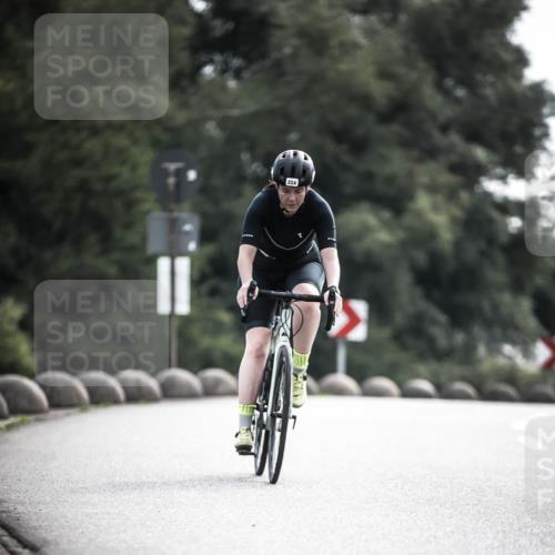 21.06.2026 - 29. Vierlanden-Triathlon H.Heesch http://msf.ph/oto/9884836 21.06.2026 09:19:24 Radfahren 99, 224, 228 meine-sportfotos.de