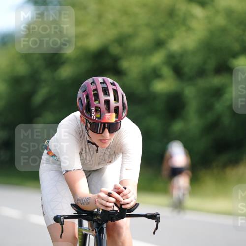 21.06.2026 - Viking Triathlon Michael Burmester http://msf.ph/oto/9884838 21.06.2026 11:20:22 Radfahren 2, 19, 21, 73, 98, 126, 170, 200, 238, 391, 404, 472, 509, 532, 543, 561, 568, 625 meine-sportfotos.de