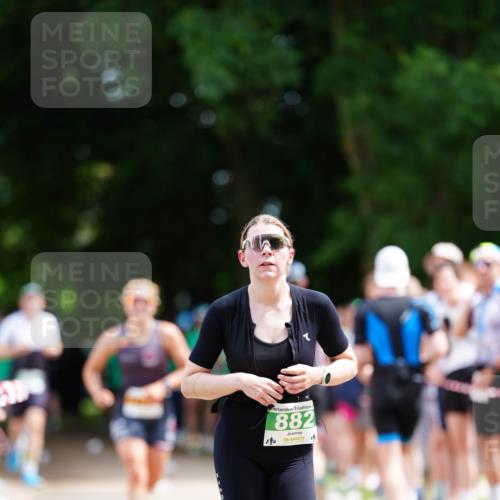 21.06.2026 - 29. Vierlanden-Triathlon LAZAROV Photography http://msf.ph/oto/9884846 21.06.2026 13:06:25 Laufen 882 meine-sportfotos.de