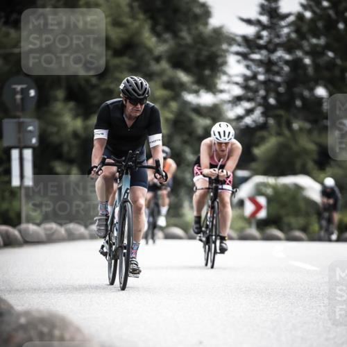 21.06.2026 - 29. Vierlanden-Triathlon H.Heesch http://msf.ph/oto/9884864 21.06.2026 10:36:39 Radfahren 51, 78, 99, 106, 177, 298 meine-sportfotos.de