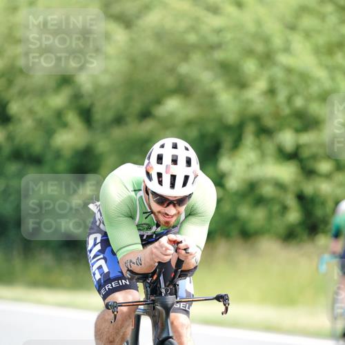 21.06.2026 - Viking Triathlon Michael Burmester http://msf.ph/oto/9884904 21.06.2026 11:20:33 Radfahren 2, 19, 21, 73, 100, 102, 170, 200, 237, 391, 404, 472, 498, 509, 543, 561, 568 meine-sportfotos.de